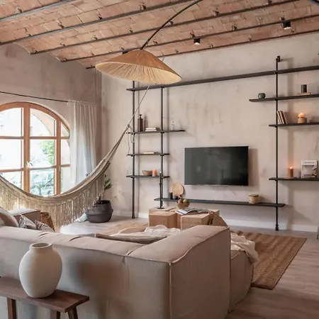 Apartment Komodo - 3 Bedrooms And Terrace In El Born Barcelona